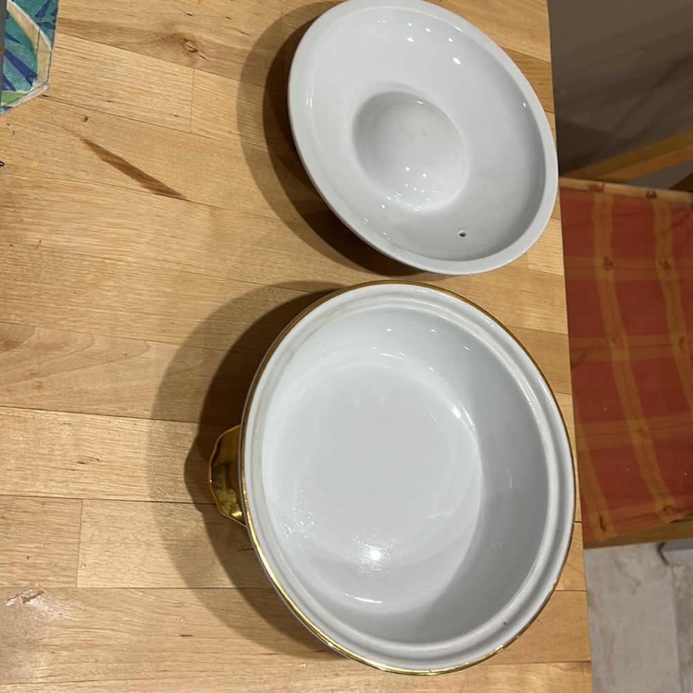 ROYAL WORCESTER Evesham Gold Trim round Casserole - Picture 6 of 13